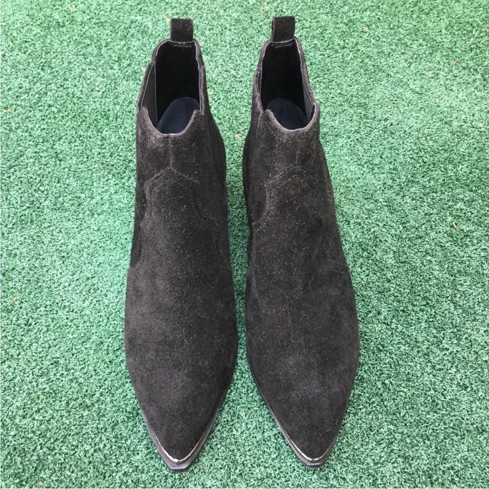 NWT Marc Fisher Yohani Pointed Toe Western Boot Suede Black 7.5